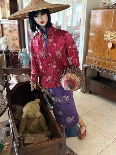 Life size japanese - japanese, mannequin